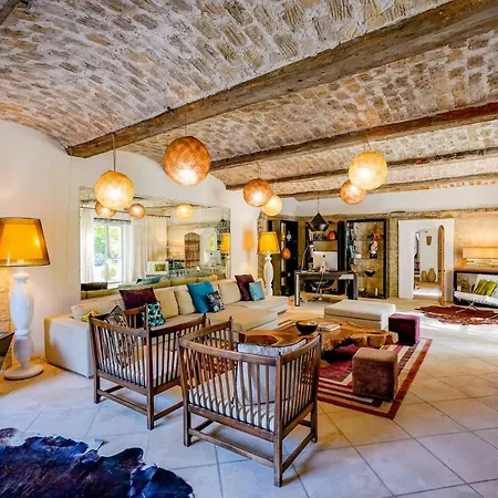 Dom wakacyjny Mas Bleu